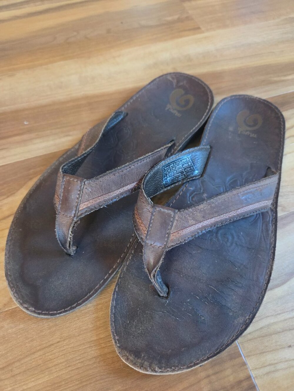 Teva Mush Brown Leather and Foam Flip Flops Womens Size 7